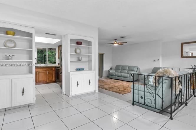 831 SW 49th Ter 0