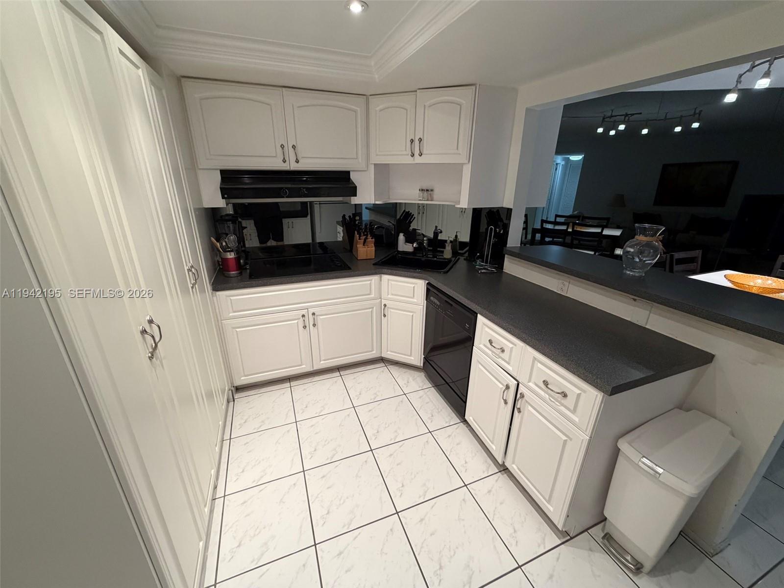 GALT OCEAN CLUB CONDO - Residential Lease