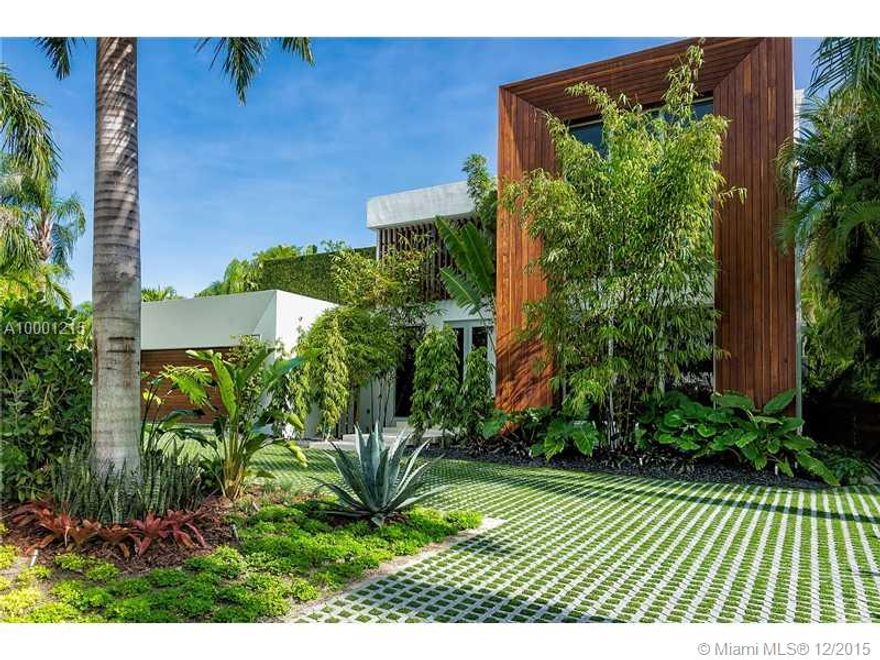 Brand new contemporary tropical home oasis. Utmost privacy within ultra-exclusive and guard-gated Bal Harbour Village. This 6,000 sqft VIP home seamlessly flows the interior with the outside vegetation. Indulge yourself in world acclaimed designed surroundings. Crestron automation system, German Miele appliances and exceptional materials have been meticulously selected. This home has been built as a one-of-a-kind property. Marina and private beach access.