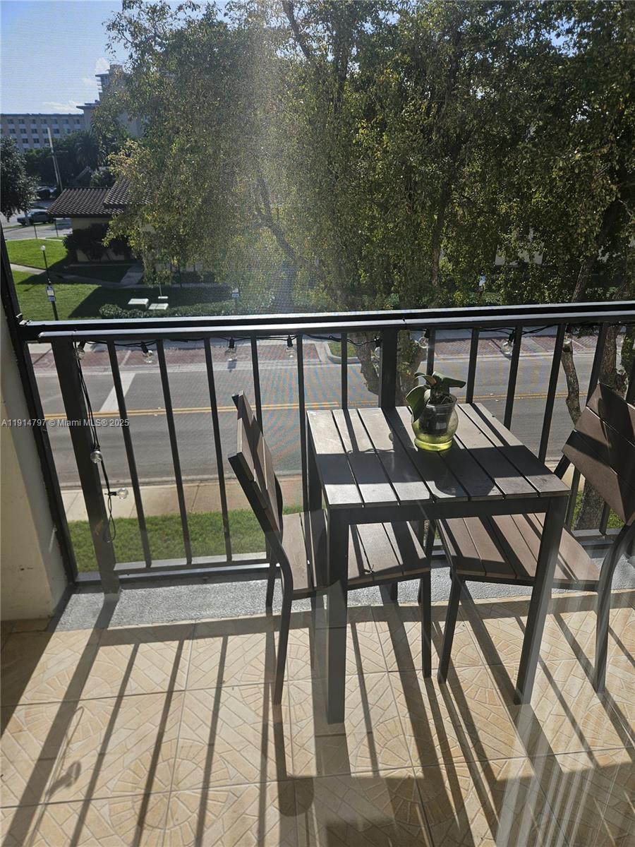 LE CARTIER CONDO - Residential Lease