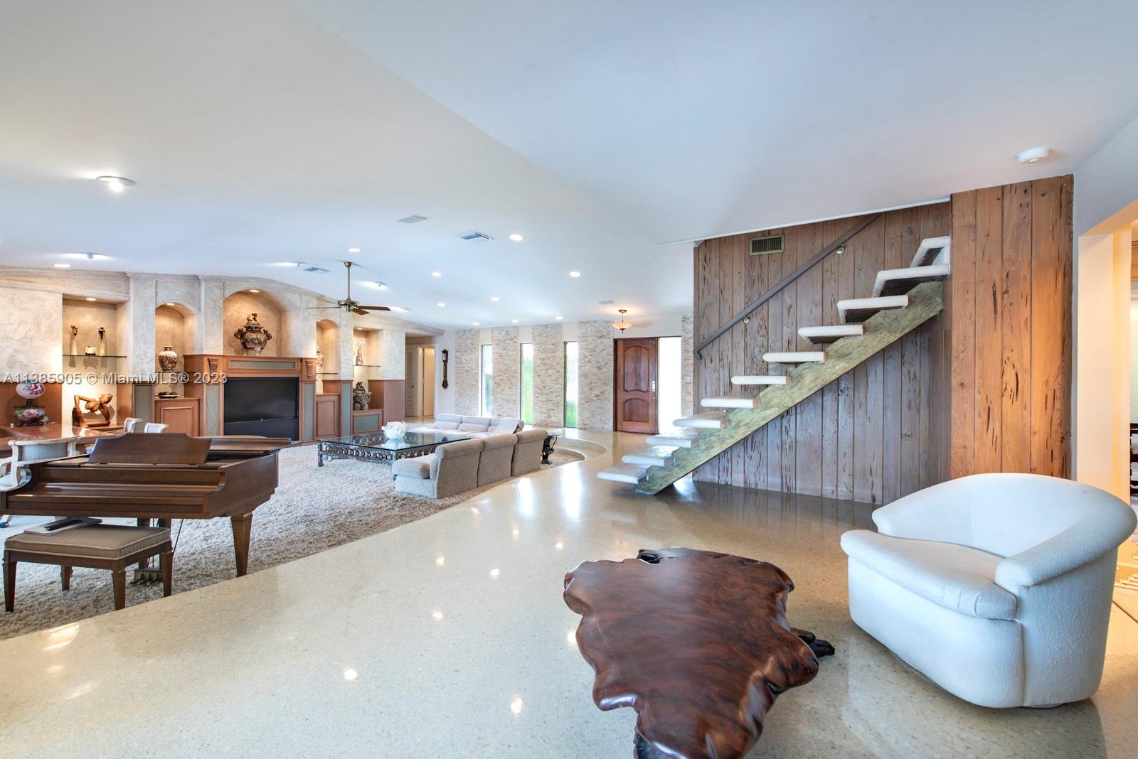 GOLDEN ISLES SEC - Residential