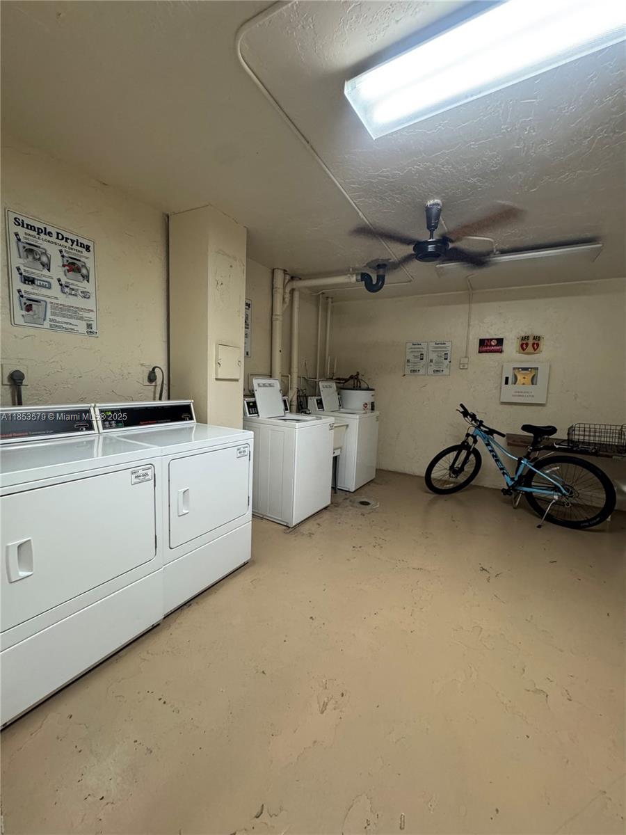 NO 39 PALM-AIRE COUNTRY C - Residential Lease