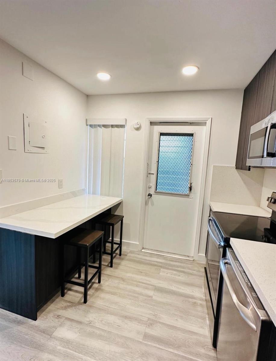 NO 39 PALM-AIRE COUNTRY C - Residential Lease