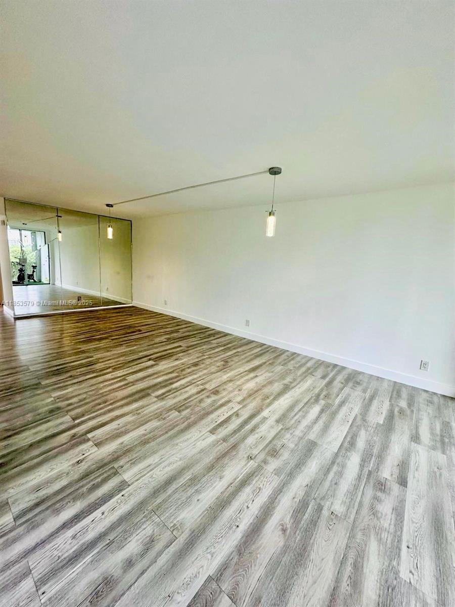 NO 39 PALM-AIRE COUNTRY C - Residential Lease