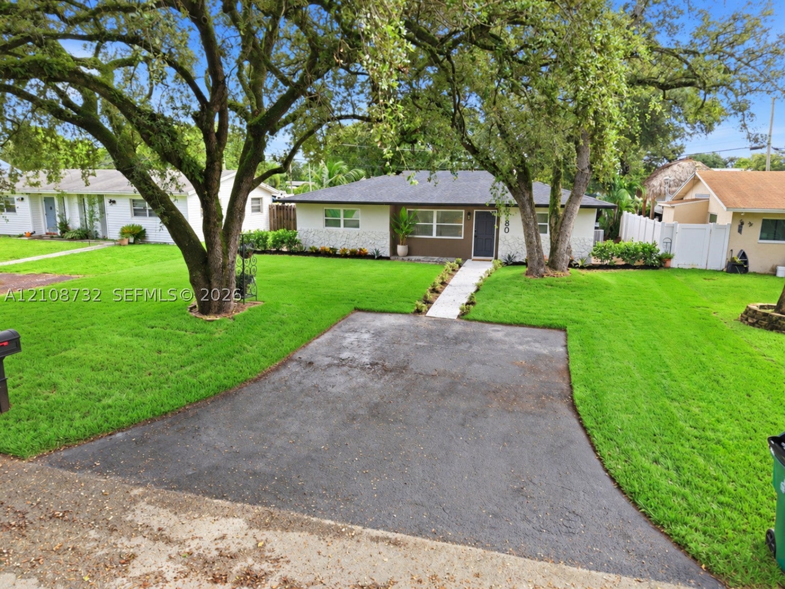 5180 SW 27th Ter