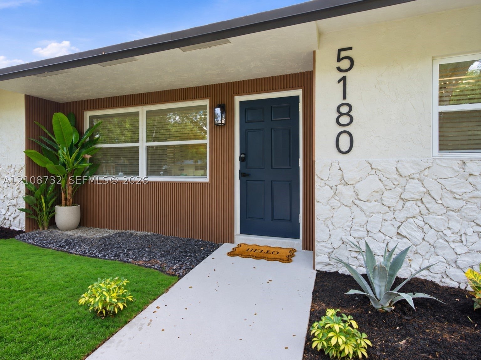 5180 SW 27th Ter