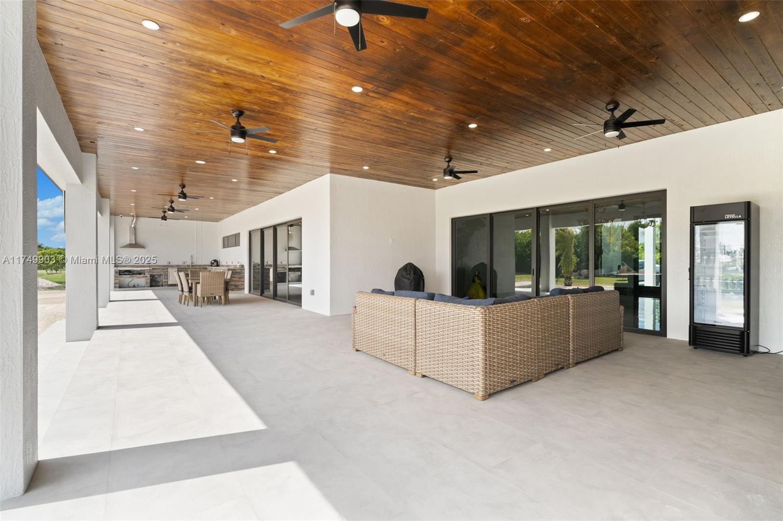 NEW HOMES ESTATES - Residential