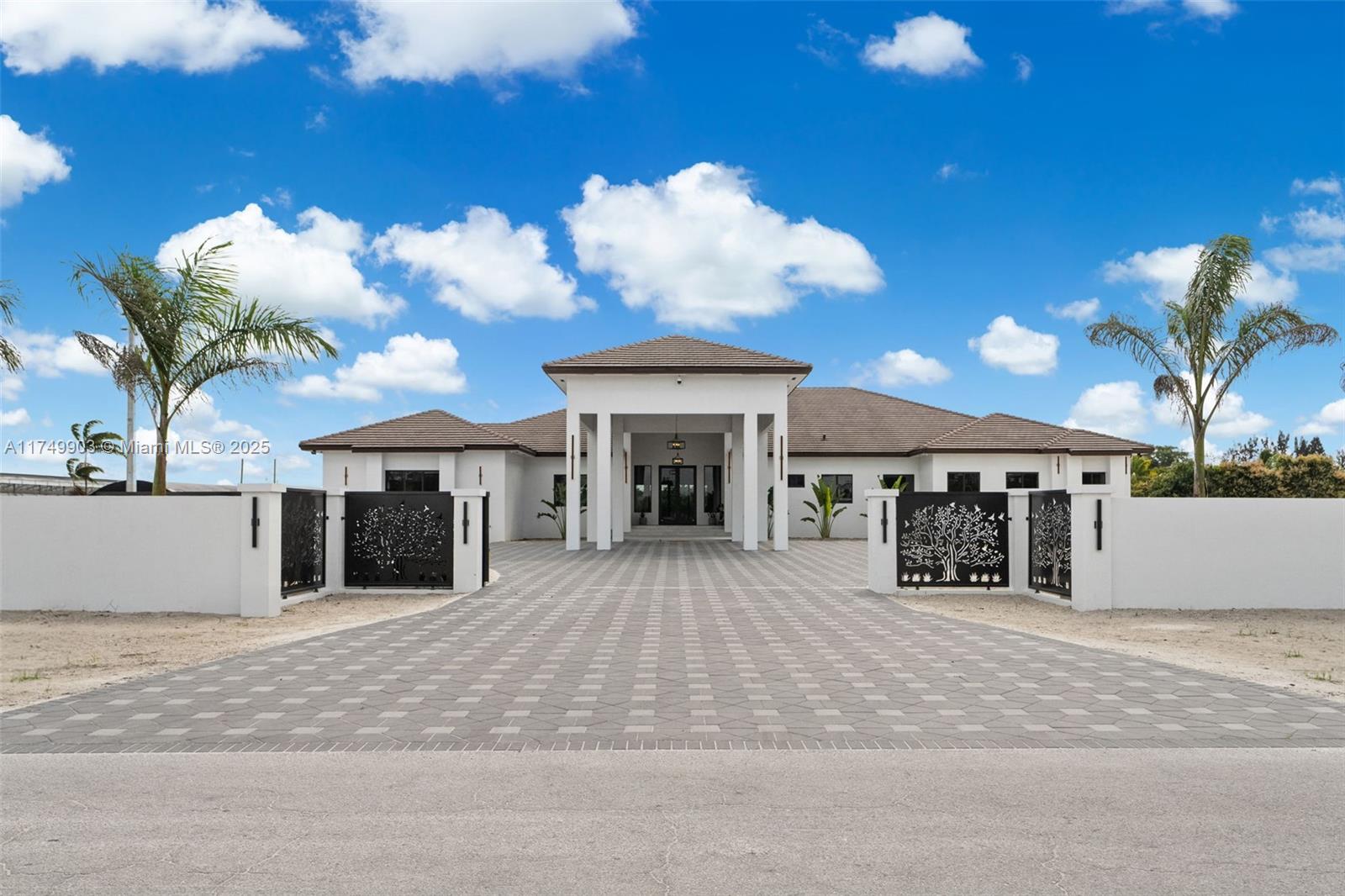 NEW HOMES ESTATES - Residential