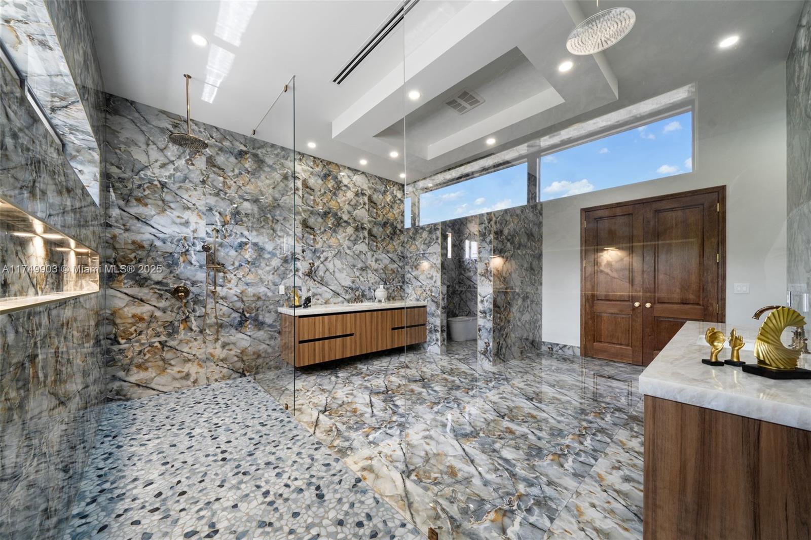 NEW HOMES ESTATES - Residential