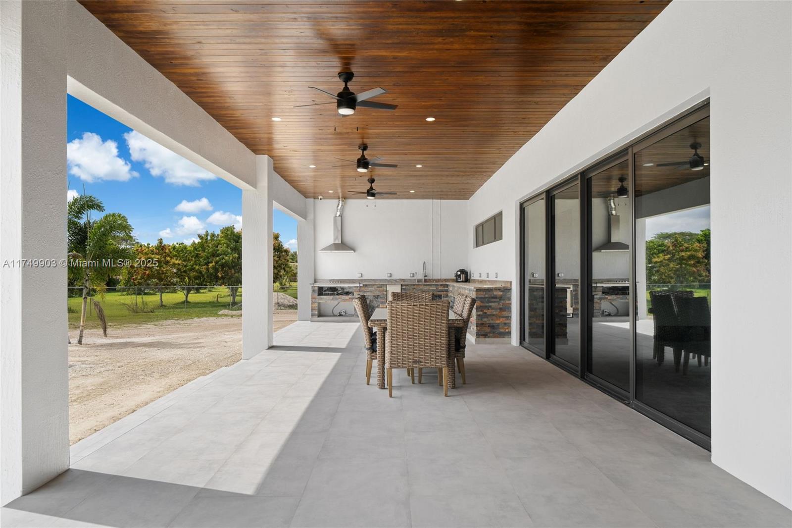 NEW HOMES ESTATES - Residential