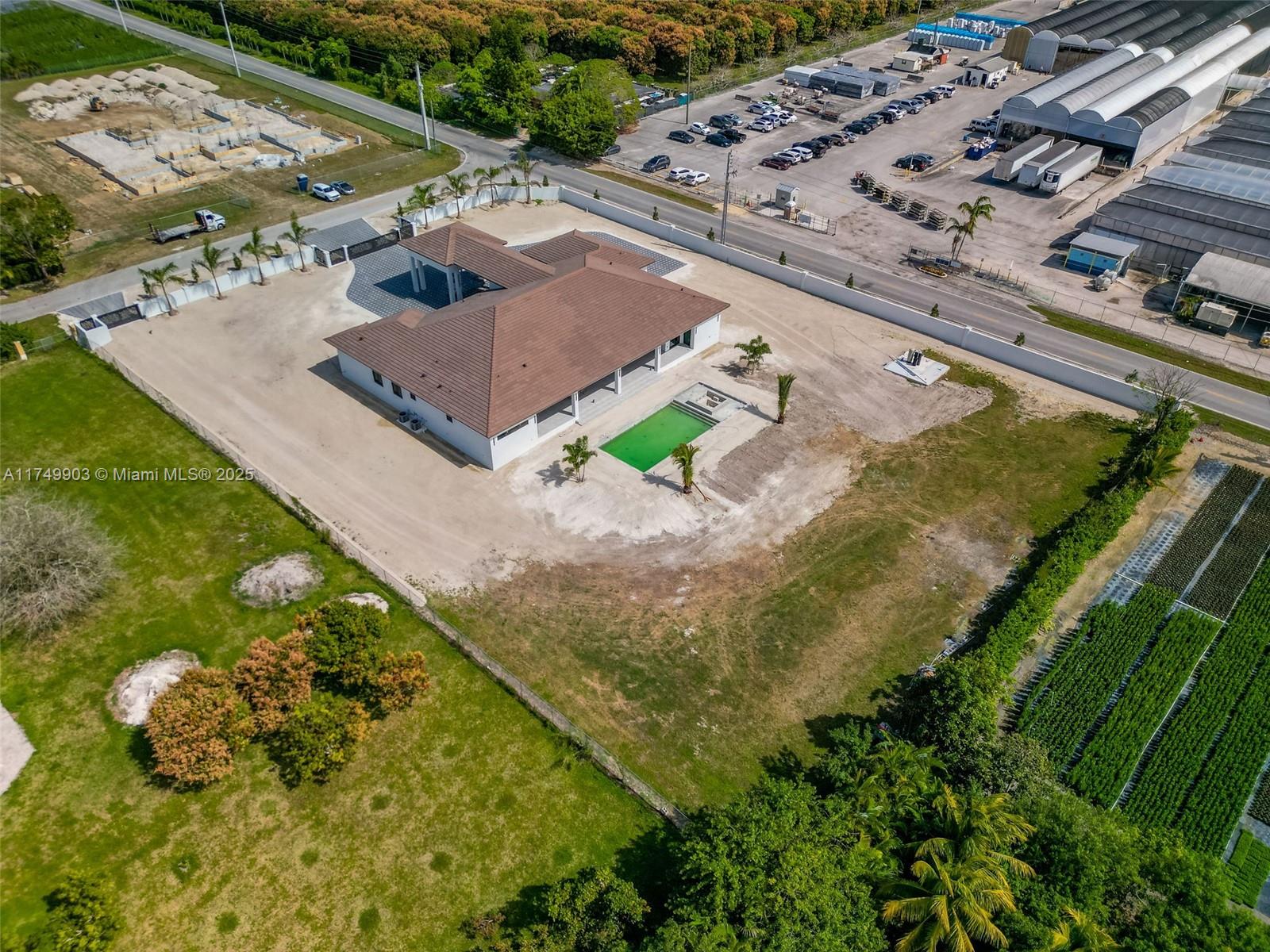 NEW HOMES ESTATES - Residential
