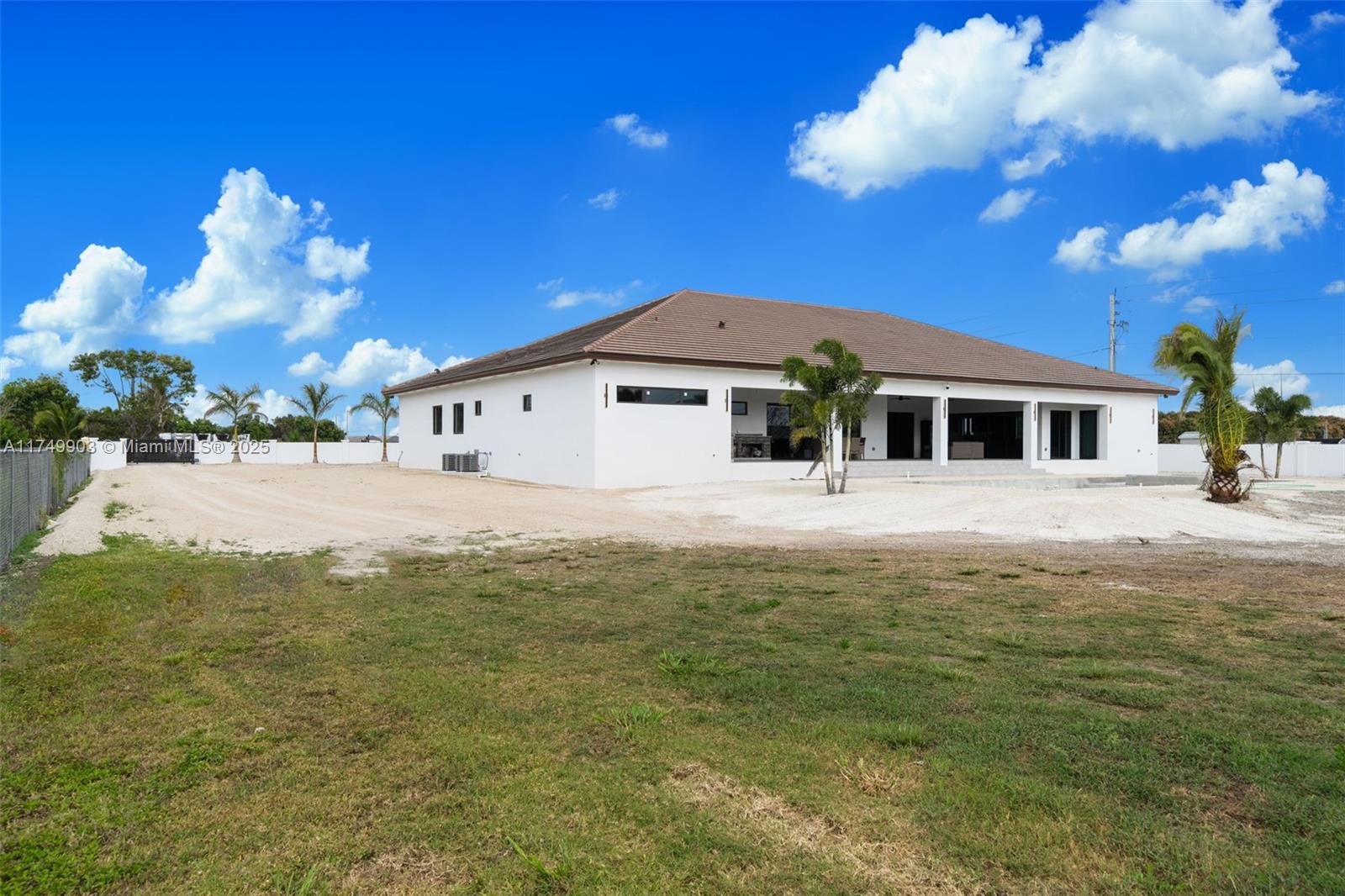 NEW HOMES ESTATES - Residential
