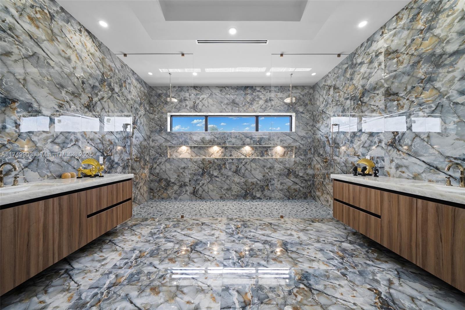 NEW HOMES ESTATES - Residential
