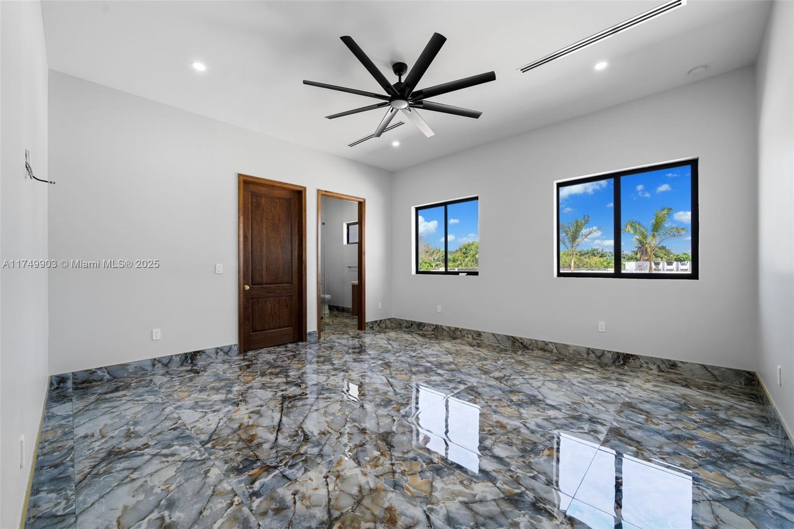 NEW HOMES ESTATES - Residential