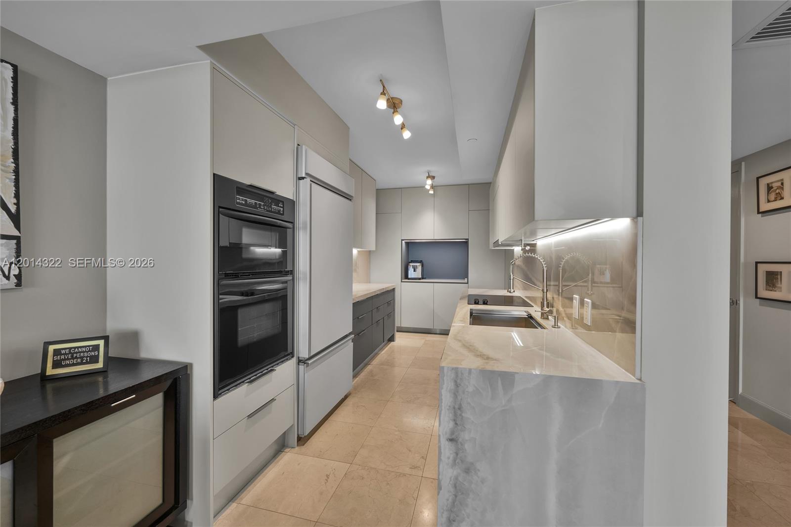 BEACH CLUB THREE CONDO - Residential