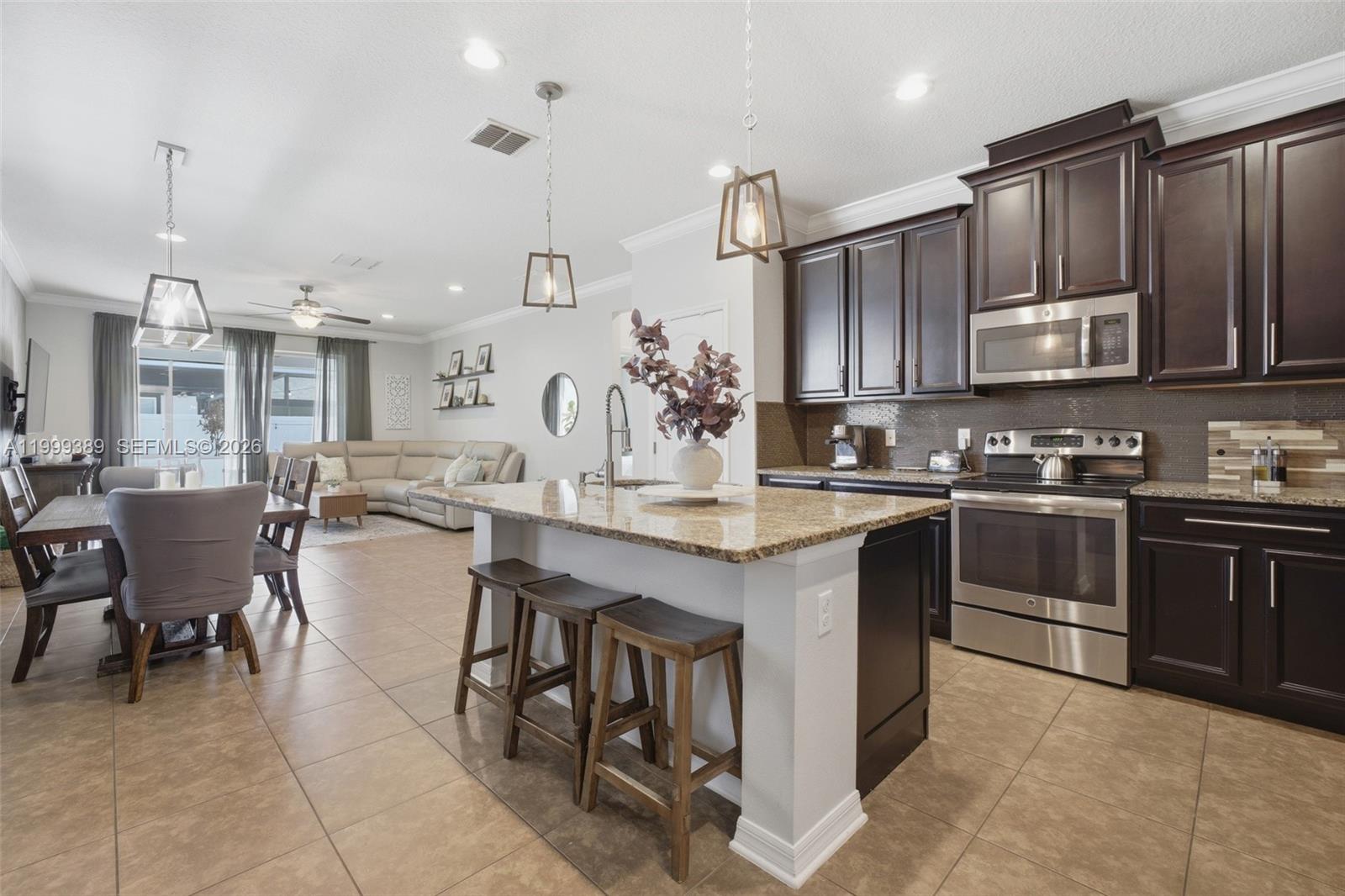 RANDAL PARK - Residential