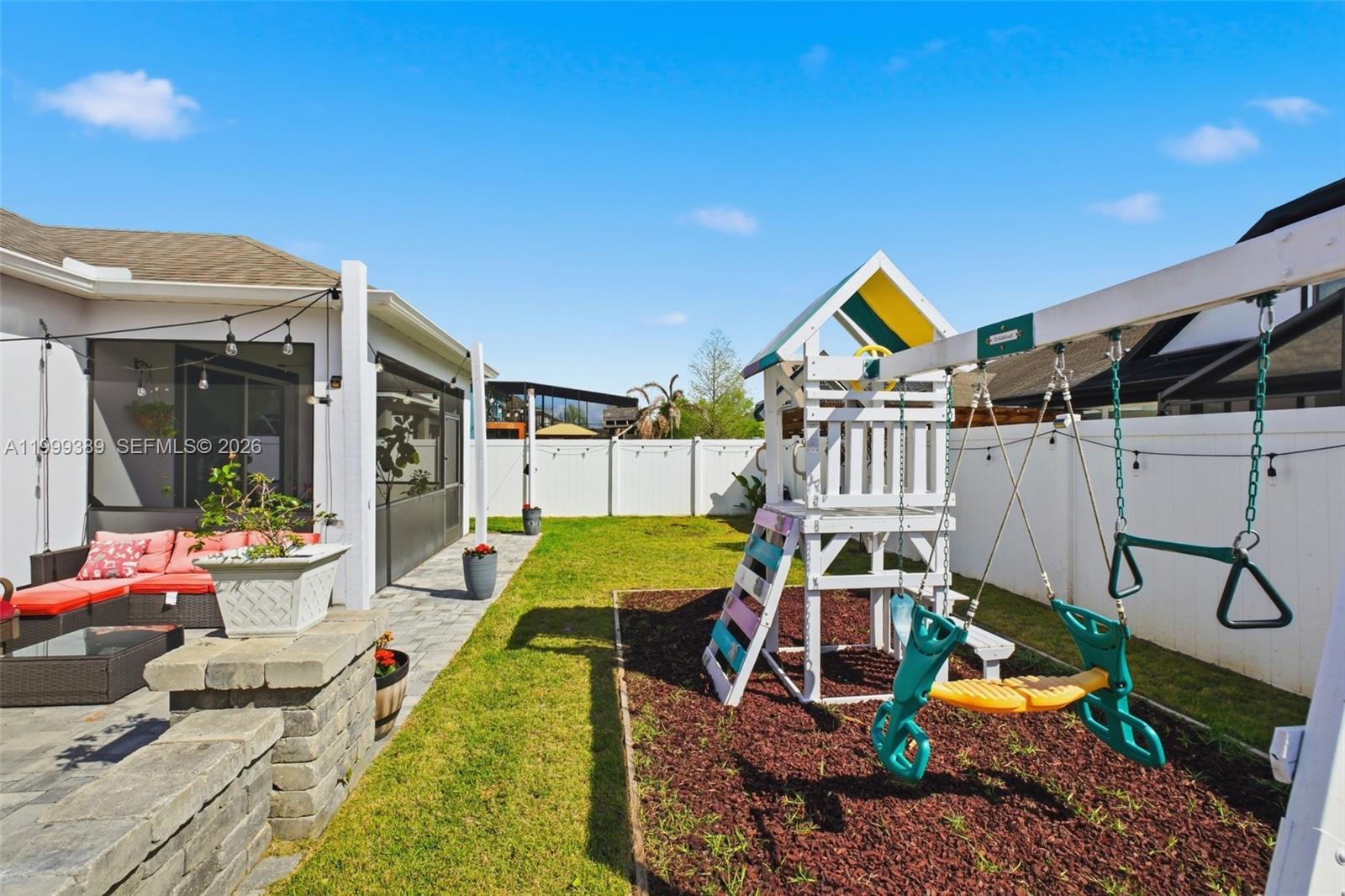 RANDAL PARK - Residential