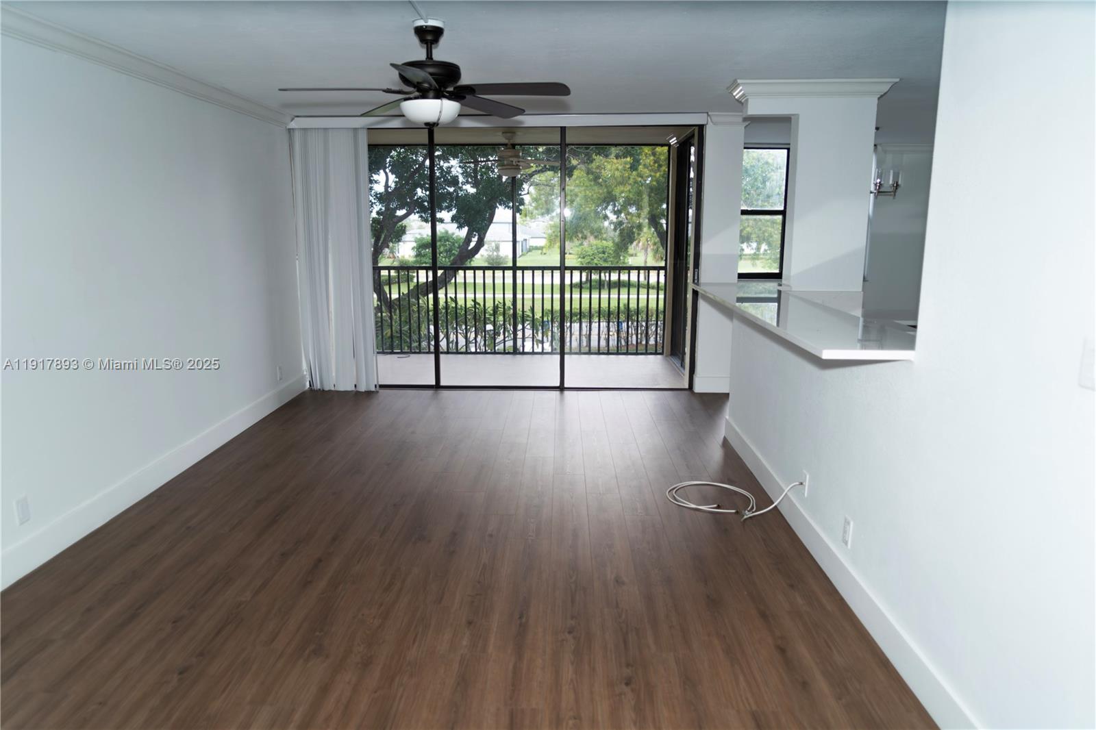 LAKE EMERALD CONDOMINIUM - Residential Lease