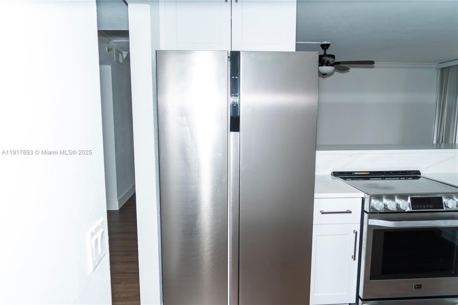 LAKE EMERALD CONDOMINIUM - Residential Lease