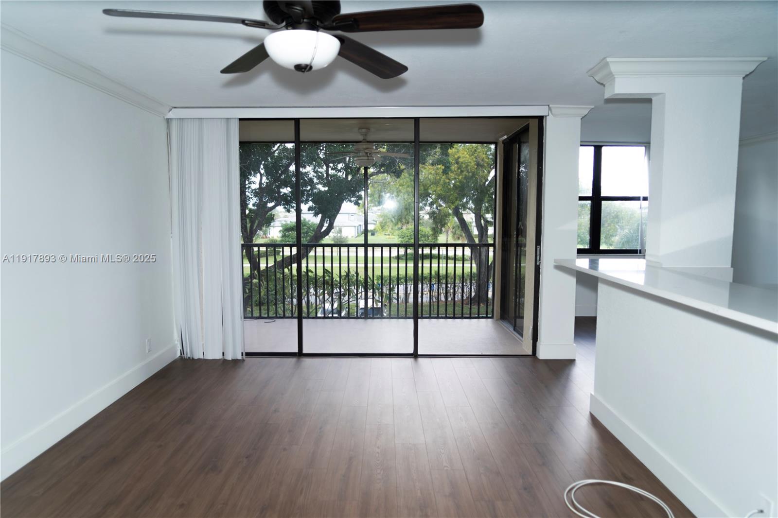 LAKE EMERALD CONDOMINIUM - Residential Lease