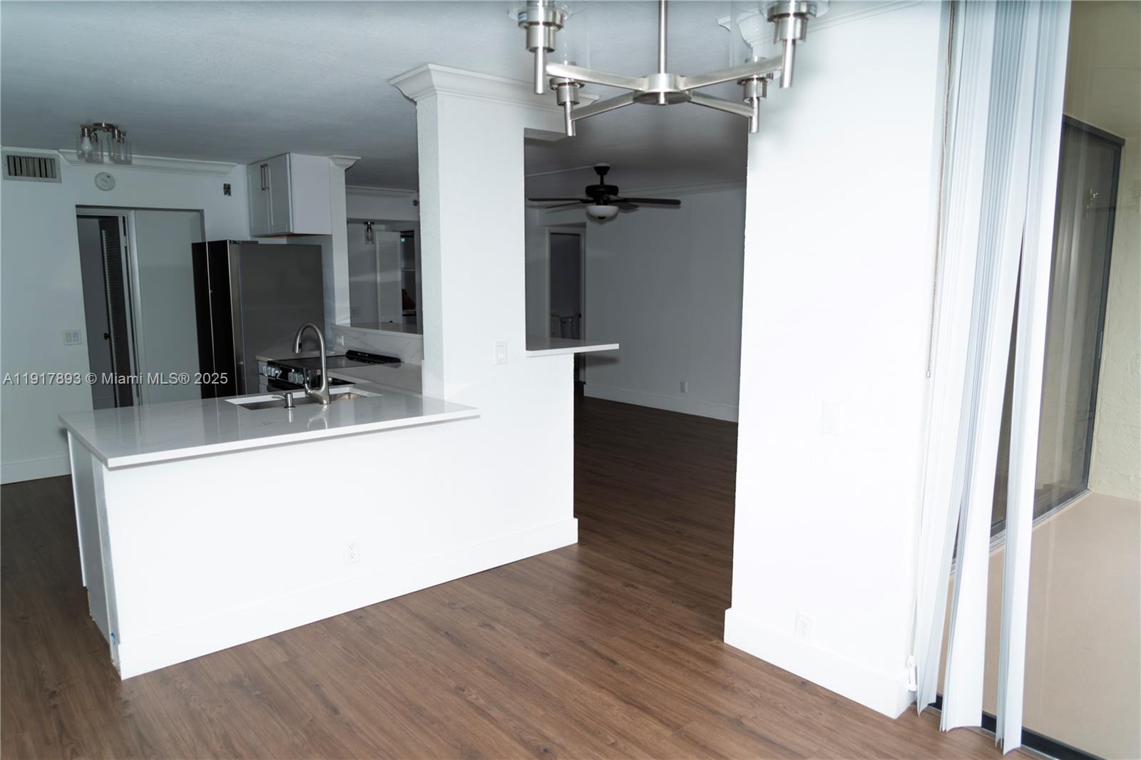 LAKE EMERALD CONDOMINIUM - Residential Lease