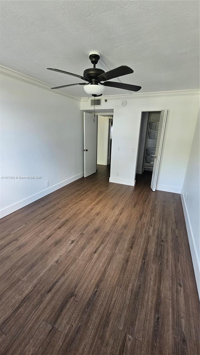 LAKE EMERALD CONDOMINIUM - Residential Lease