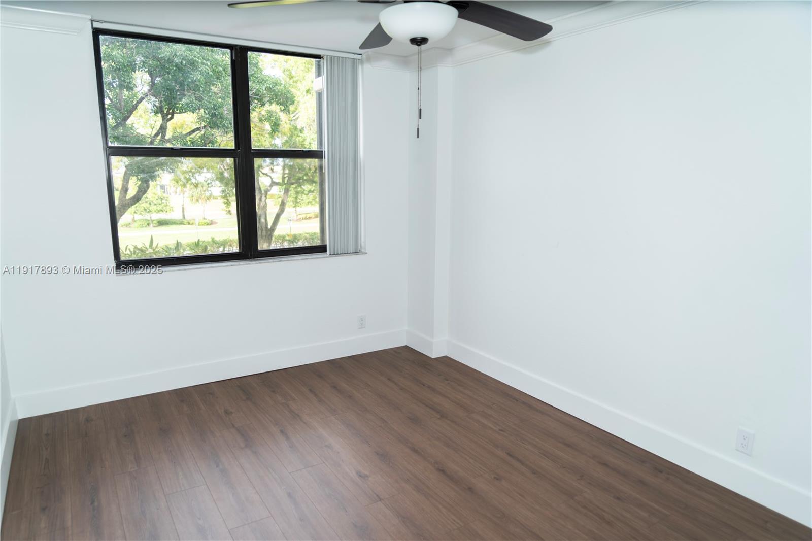 LAKE EMERALD CONDOMINIUM - Residential Lease