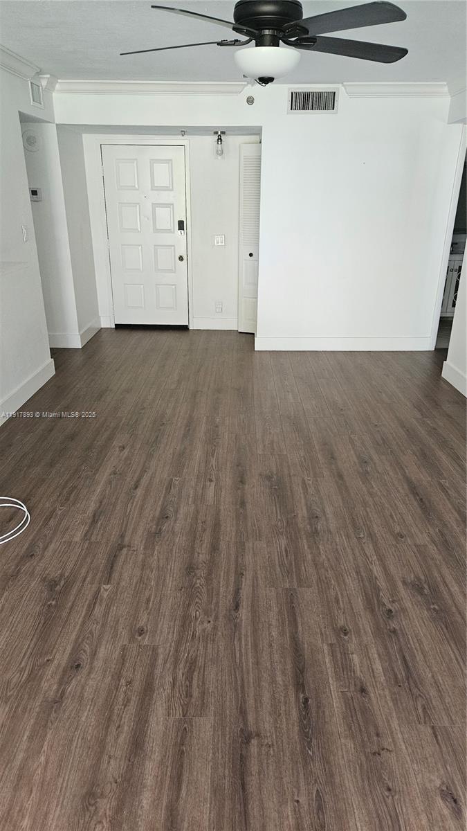 LAKE EMERALD CONDOMINIUM - Residential Lease