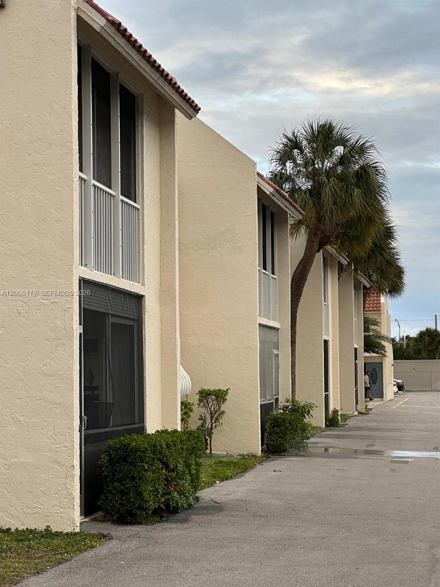 DEERFIELD PINES CONDO - Residential