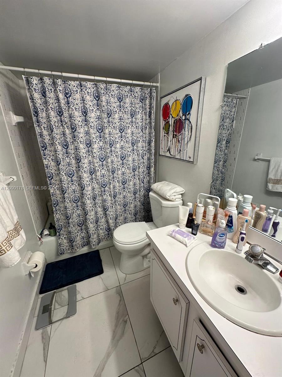 DEERFIELD PINES CONDO - Residential