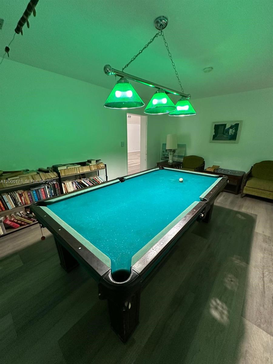 DEERFIELD PINES CONDO - Residential