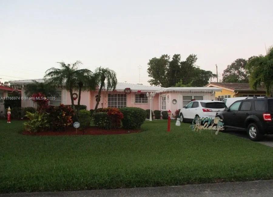 Online Auction Ends March 25, 2025 at 10:00 AM EST. Explore this charming 2-bedroom, 1-bathroom single-family home, offering a wonderful opportunity to reside in a desirable Wilton Manors neighborhood. An auction deposit is required to bid, which will be applied to the sale price of the winning bid. Sold As-is. Explore more details and register for the auction through the Federa Home app.