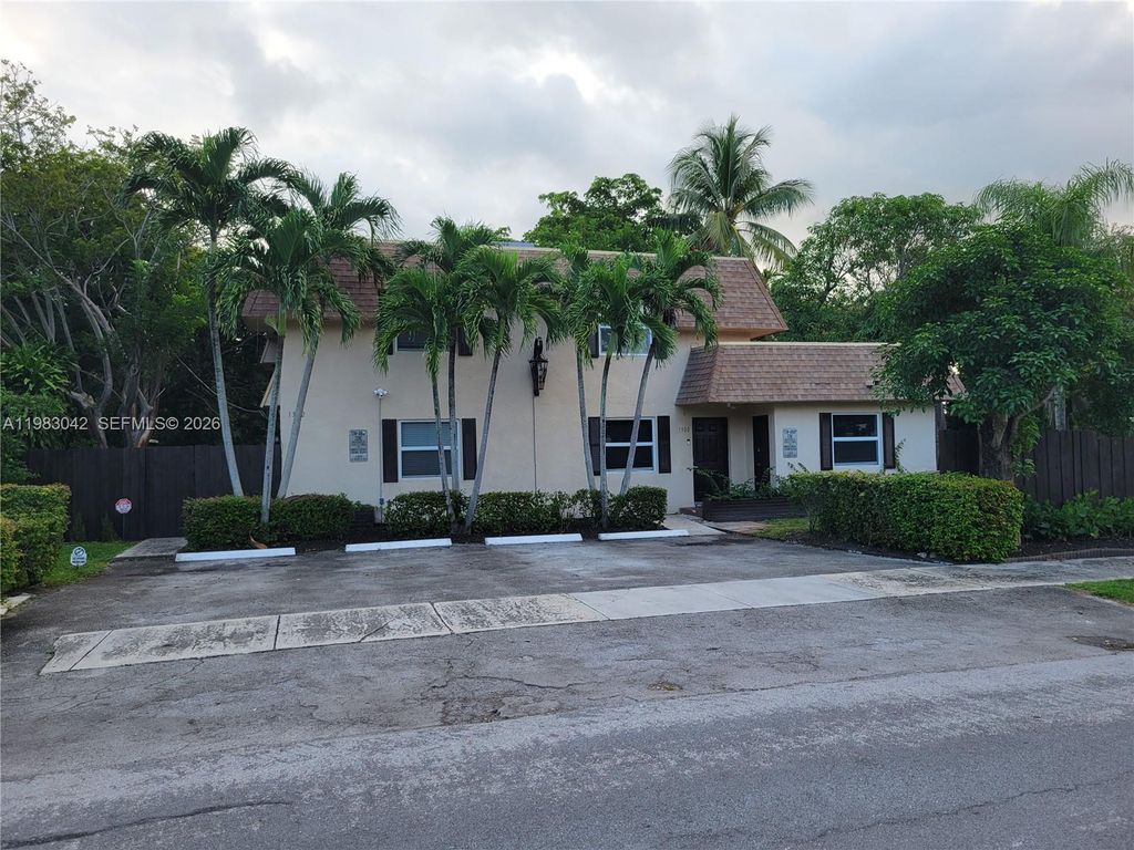 Photo of 1300 NW 4th Ave #A, Fort Lauderdale, FL 33311 (MLS # A11983042)