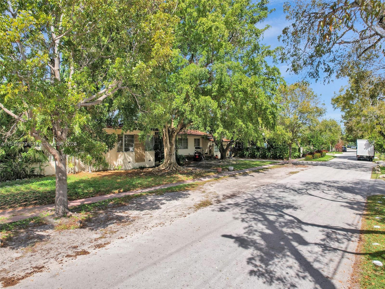 4454 Adams Ave