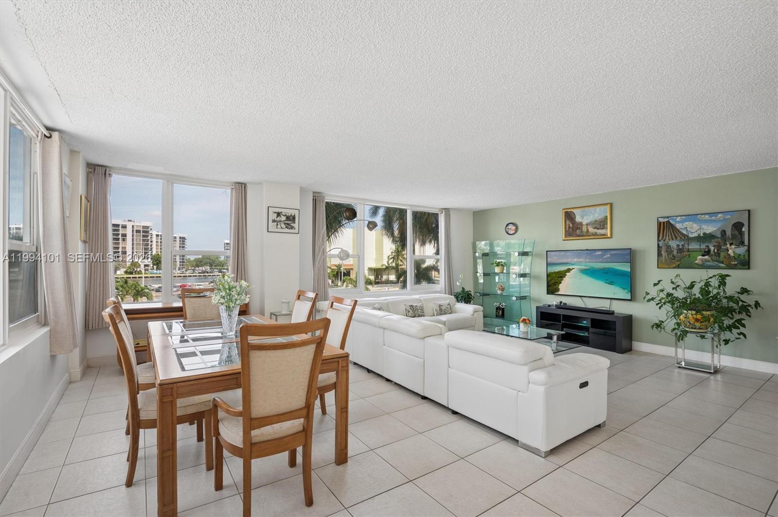 ALEXANDER TOWERS CONDO - Residential