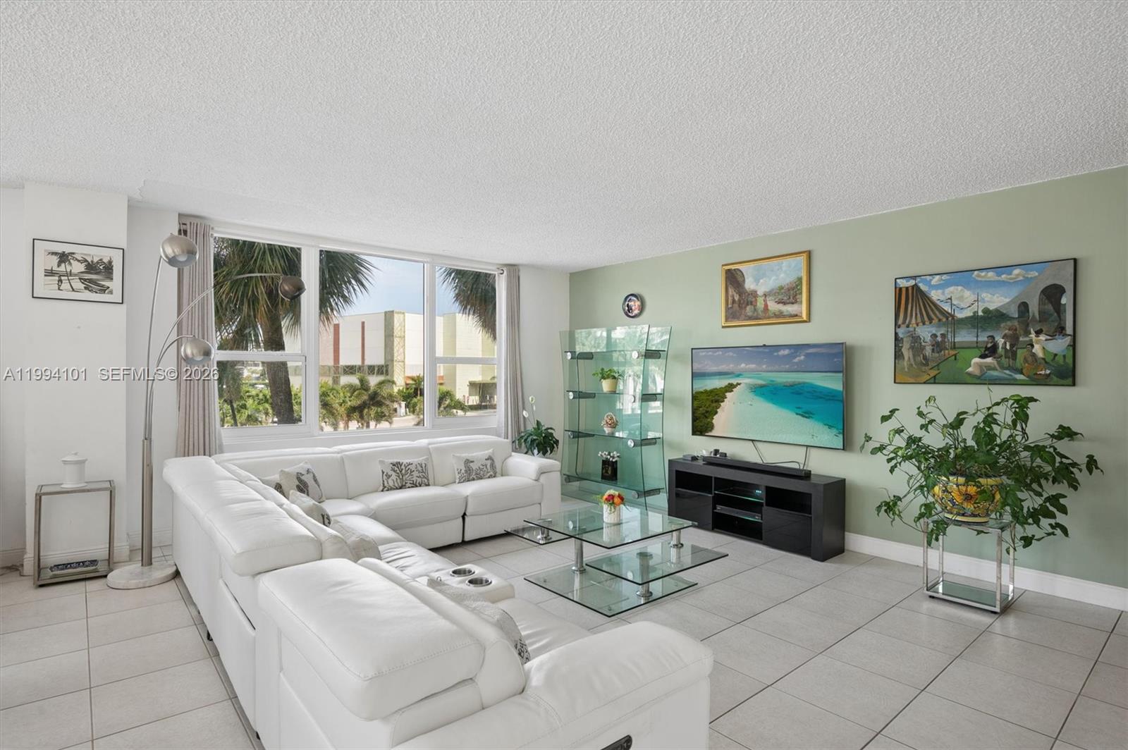 ALEXANDER TOWERS CONDO - Residential