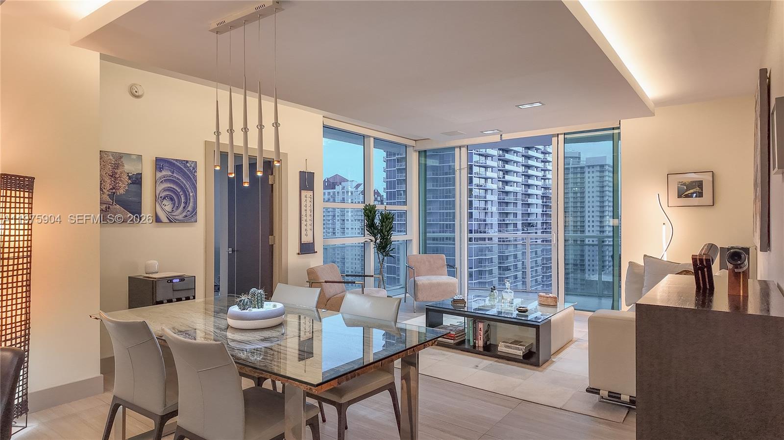 THE PLAZA 901 BRICKELL CO - Residential