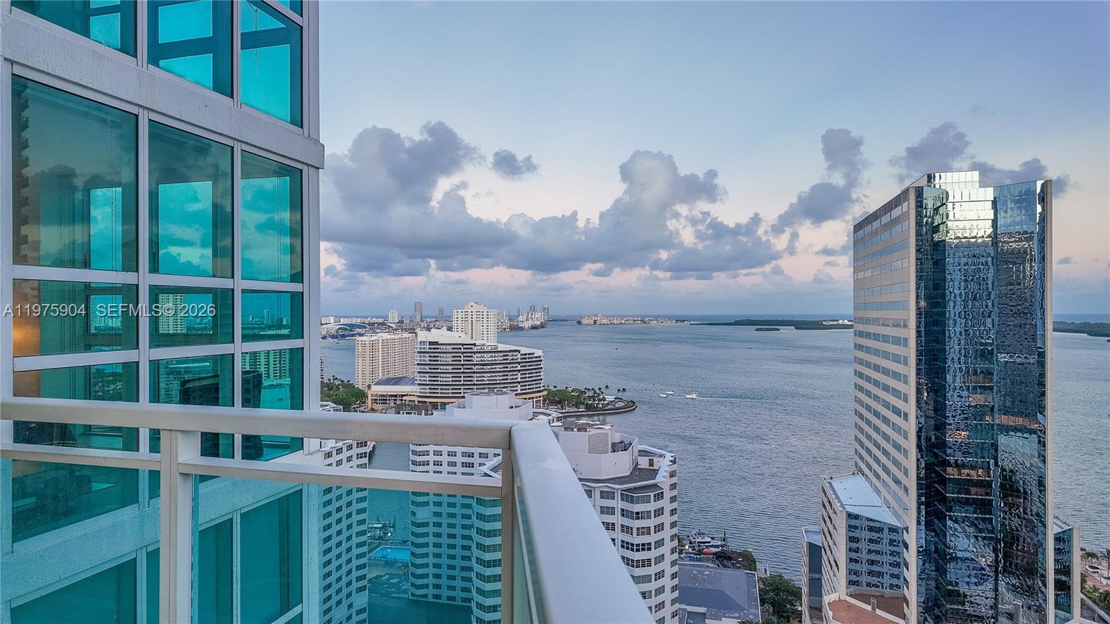 THE PLAZA 901 BRICKELL CO - Residential
