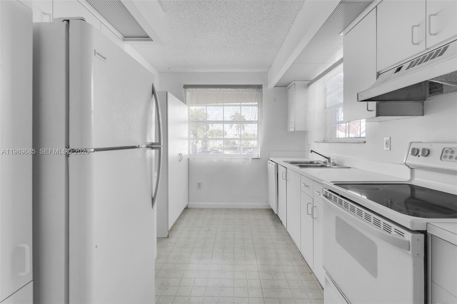 KEYS GATE CONDO NO SEVEN - Residential