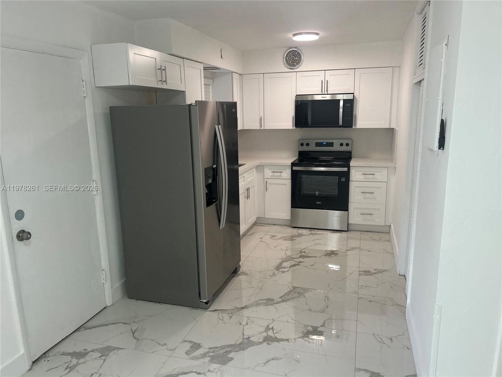 Photo of 2000 Buchanan St #10, Hollywood, FL 33020 (MLS # A11978261)