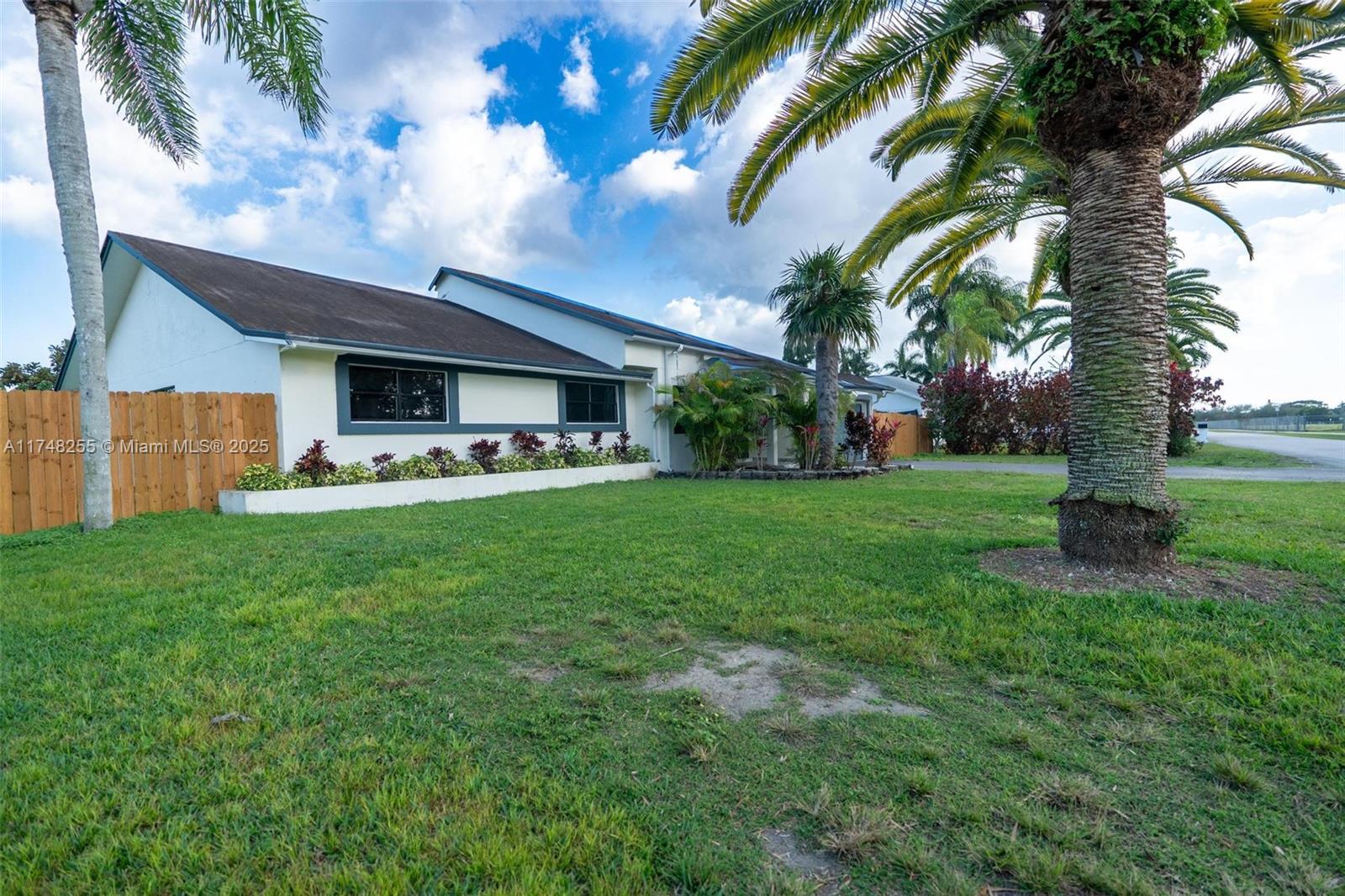 28451 SW 164th Ave