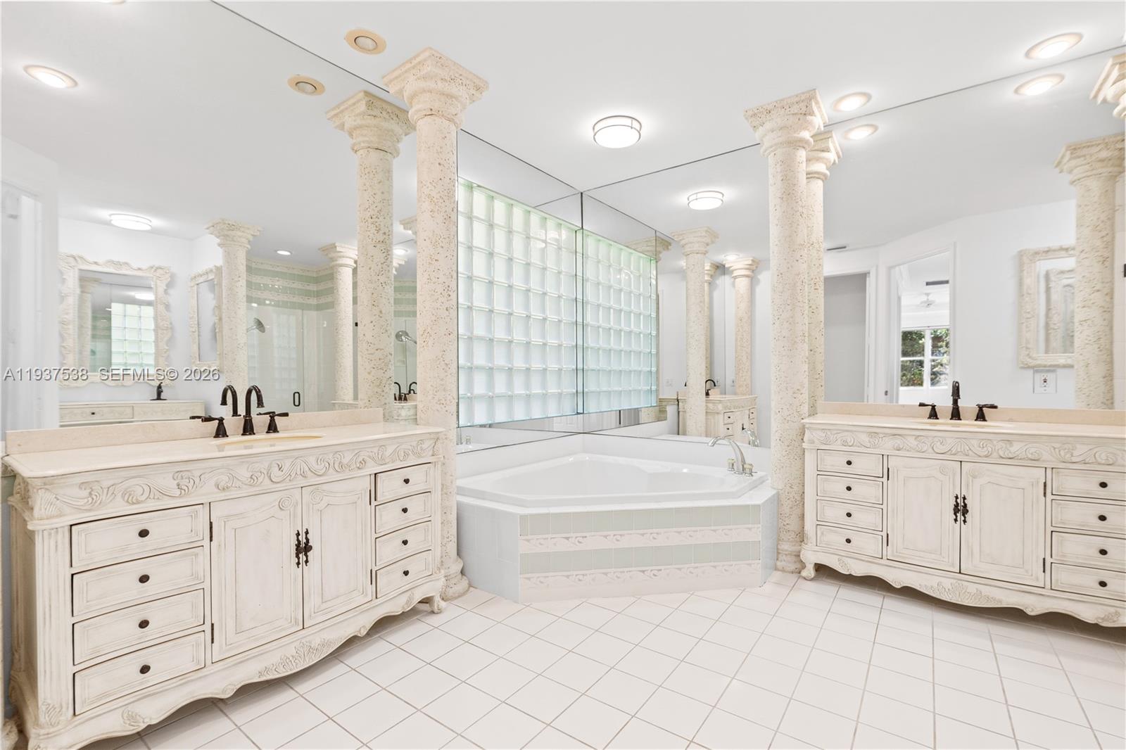 ADDISON RESERVE PARS 1 AN - Residential