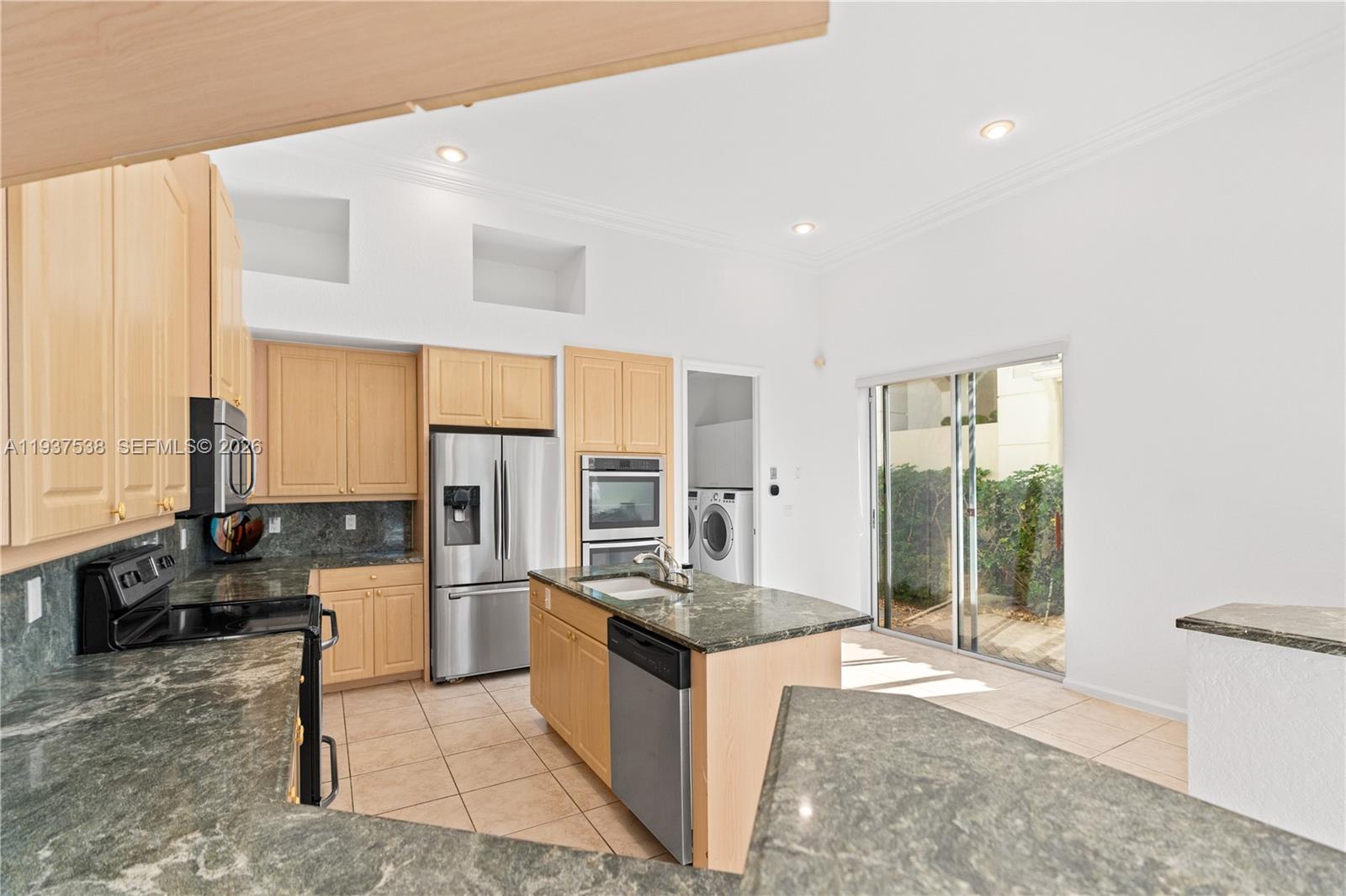 ADDISON RESERVE PARS 1 AN - Residential