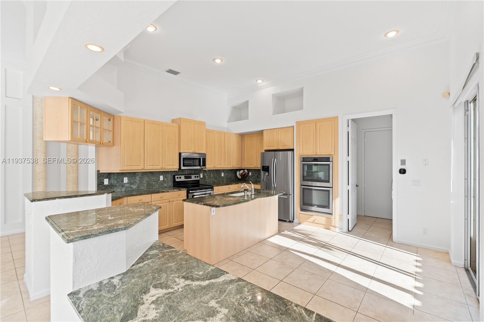 ADDISON RESERVE PARS 1 AN - Residential