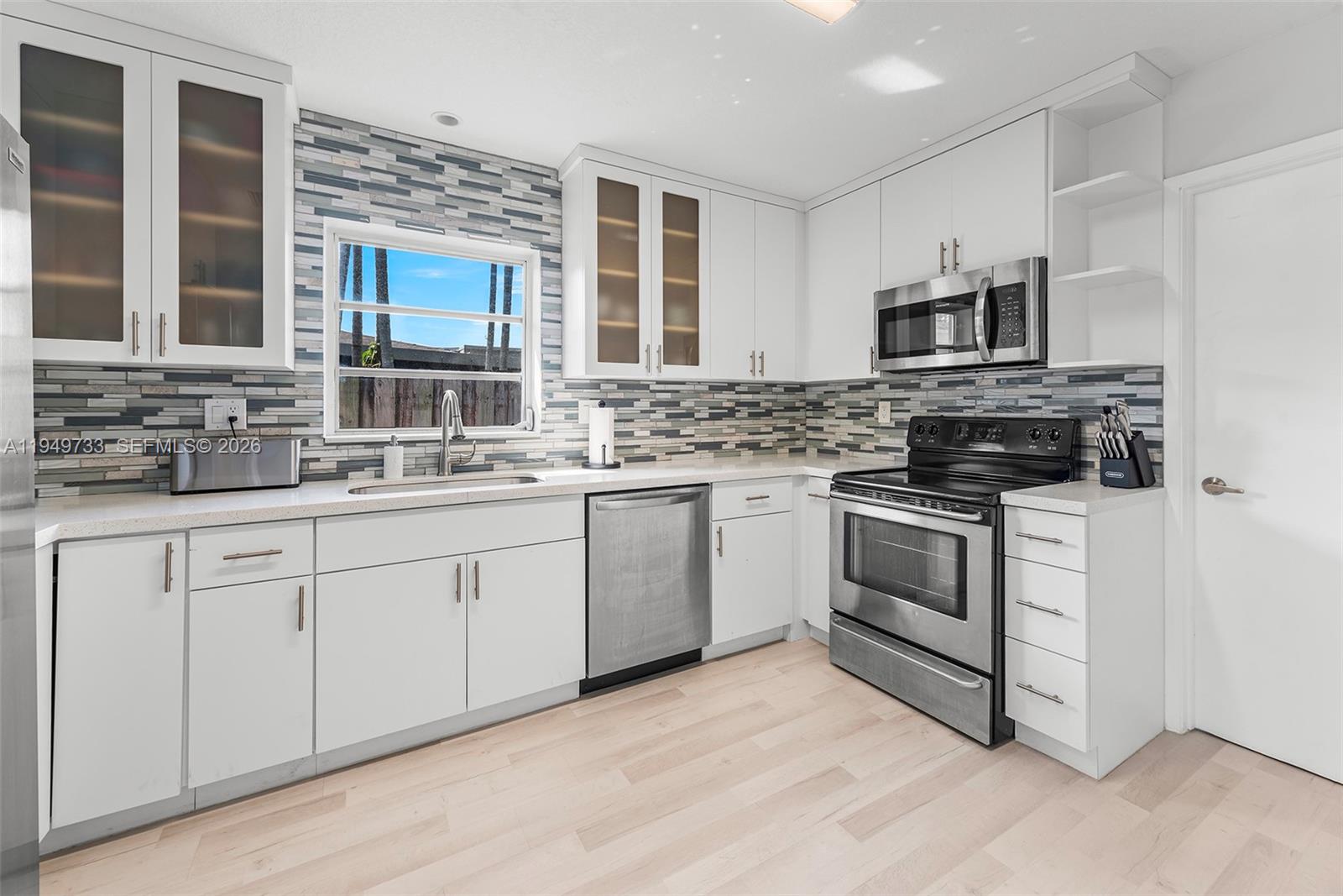 NORTH ANDREWS GARDENS FIR - Residential