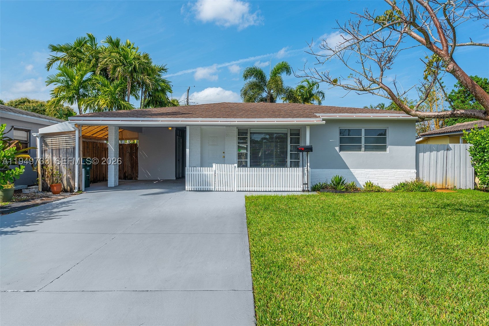81 NE 47th St, Oakland Park FL 33334