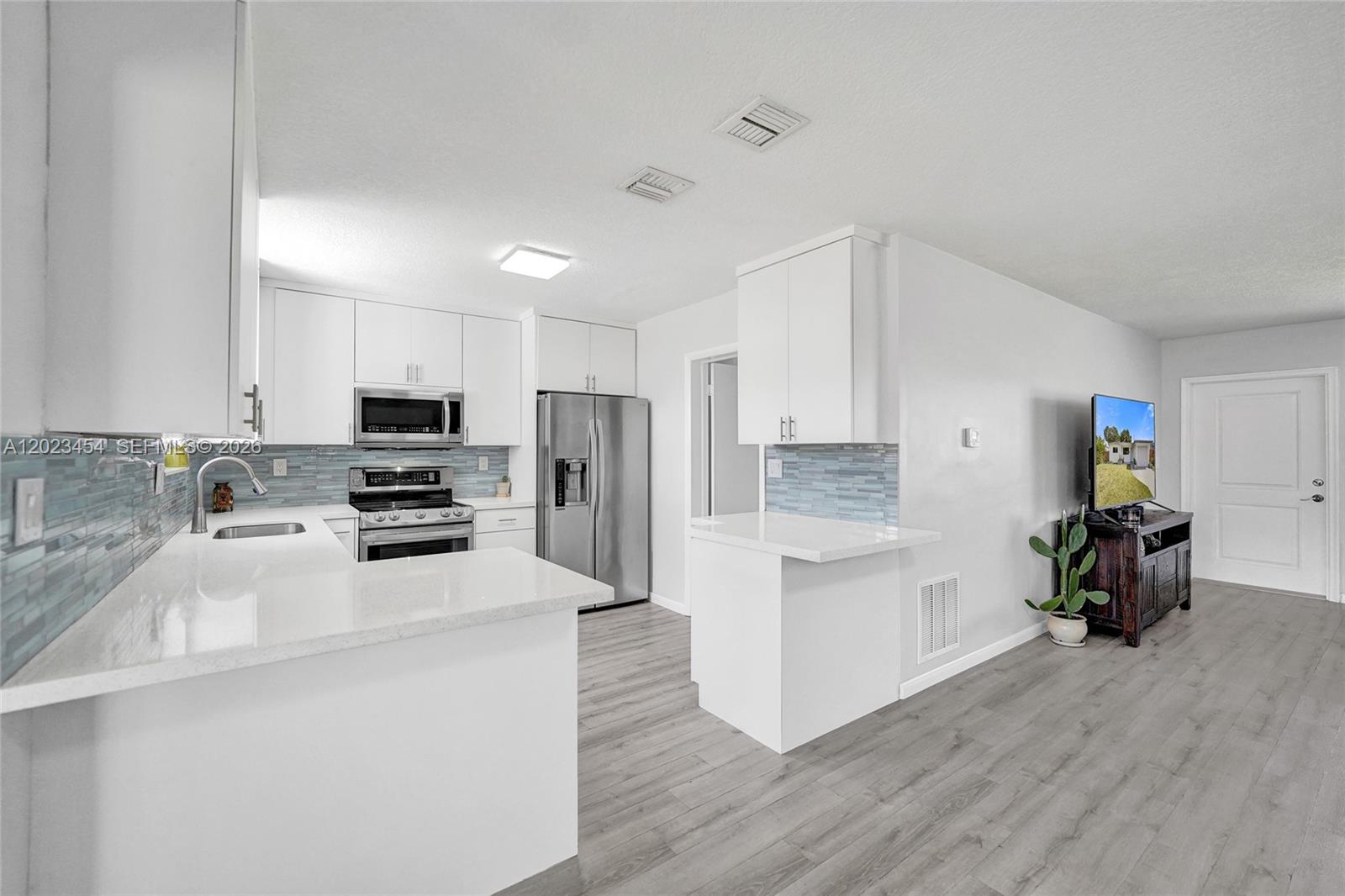 PARK ROAD MANOR - Residential