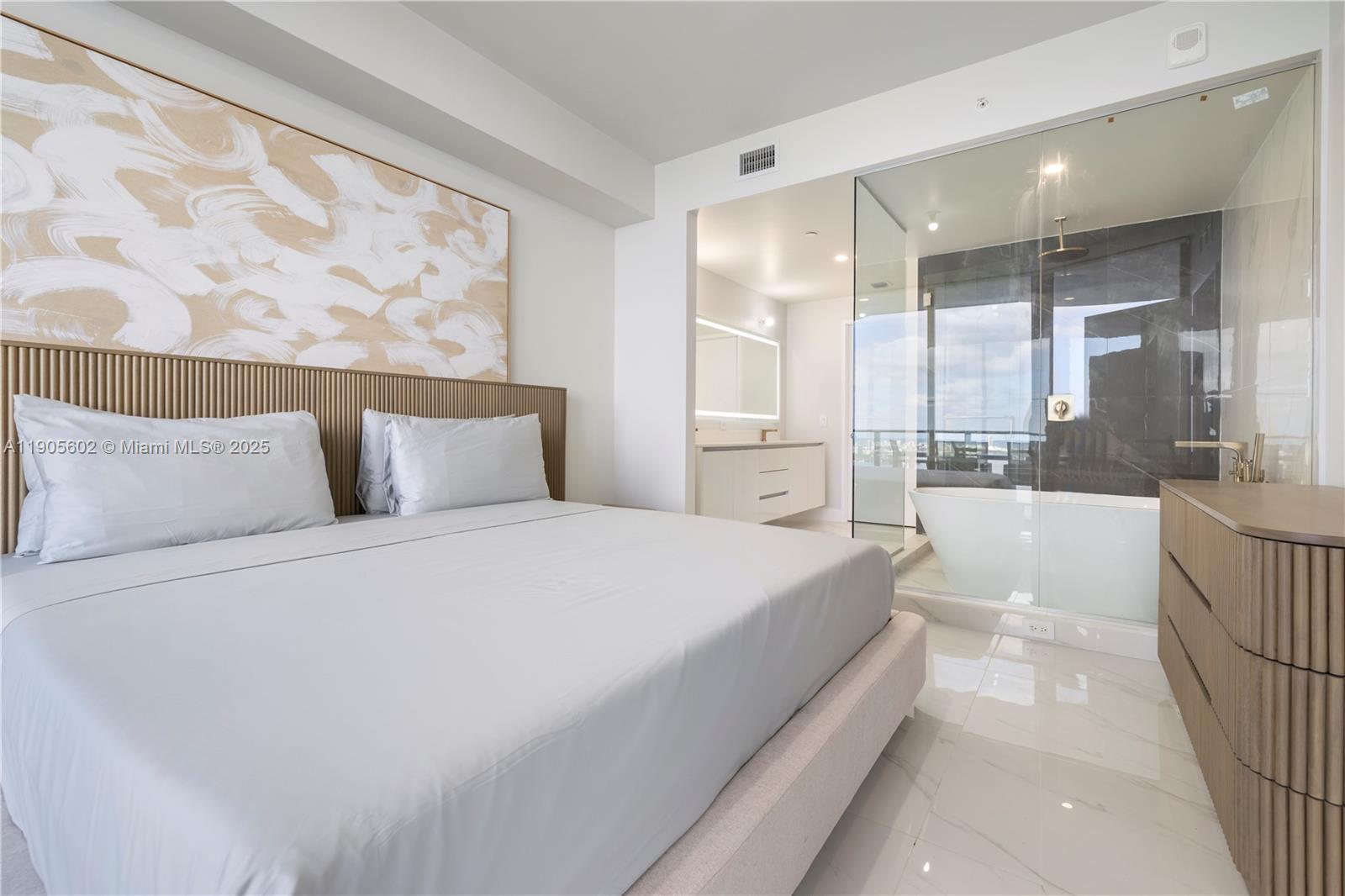 ARIA RESERVE - Residential Lease