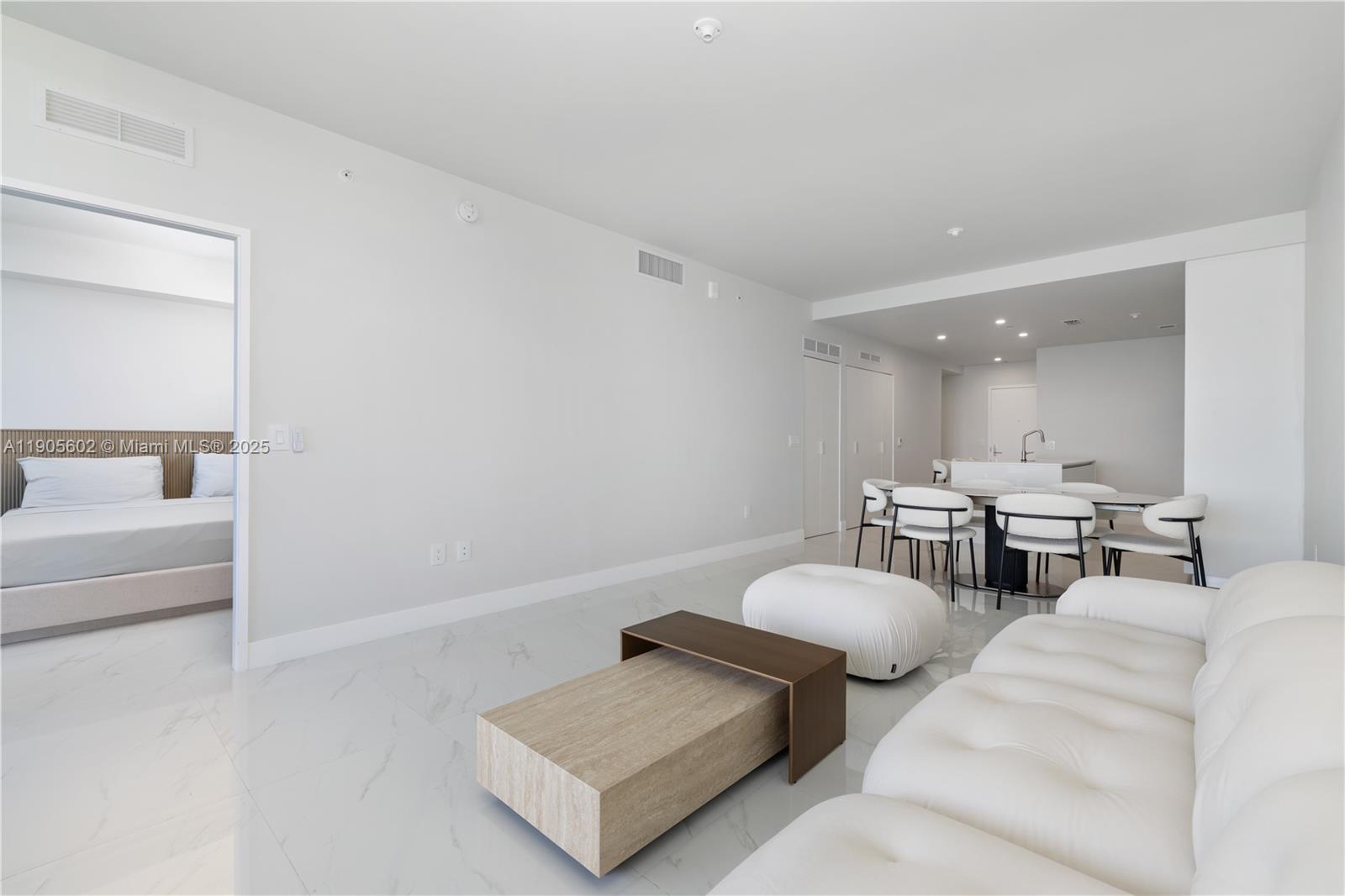 ARIA RESERVE - Residential Lease