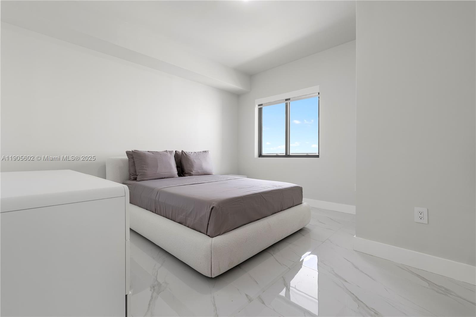 ARIA RESERVE - Residential Lease